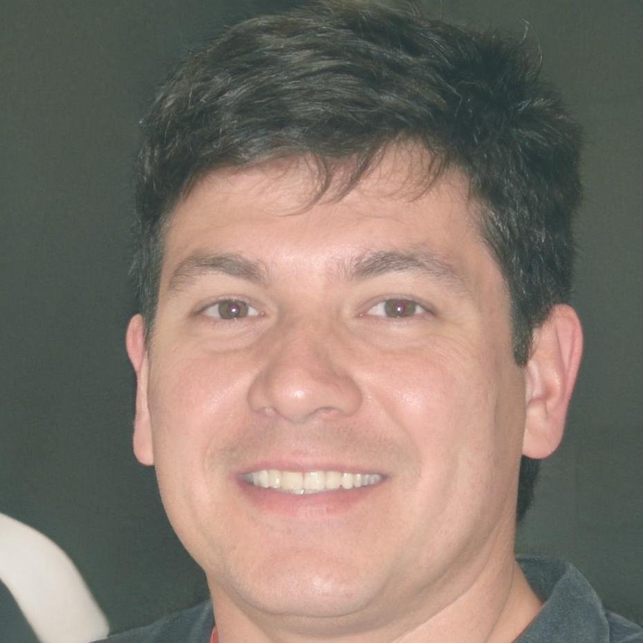 Perfil profesional de Carlos Mendoza