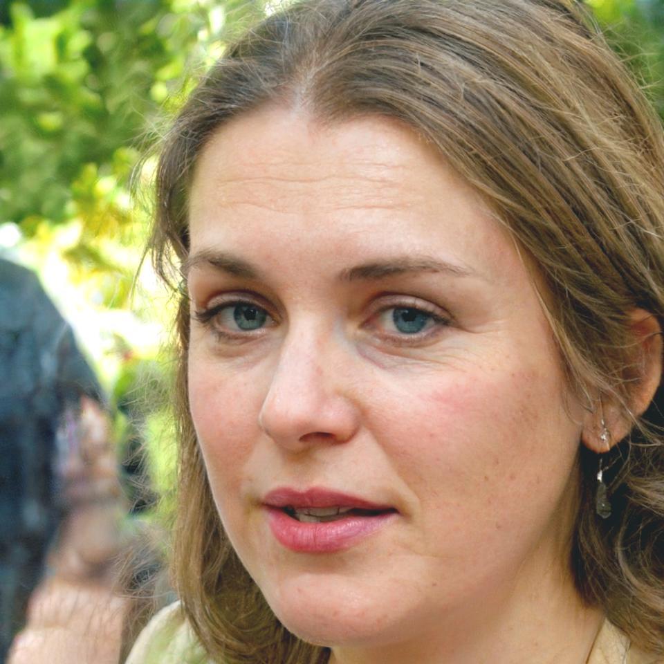Ana Rodriguez, experta en finanzas corporativas